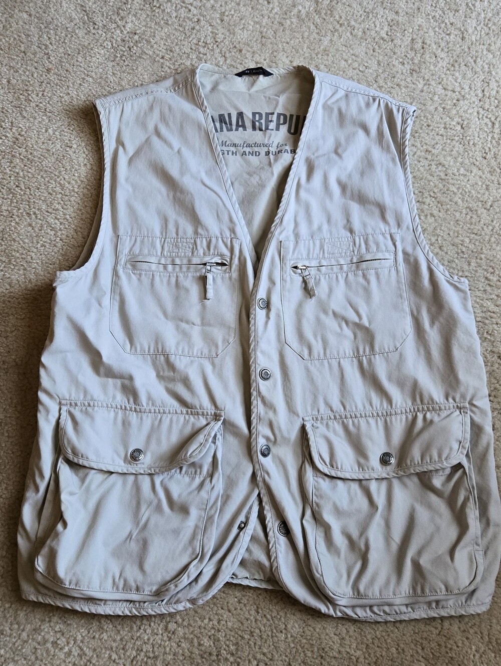 Vintage BANANA REPUBLIC Men's Sz Med khaki cargo vest beige tan safari fishing